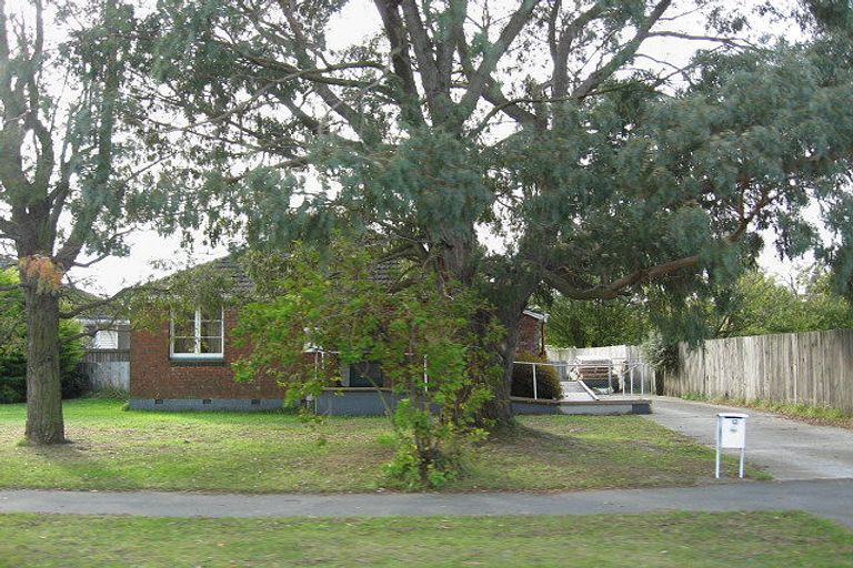 Photo of property in 12 Tensing Place, Sockburn, Christchurch, 8042