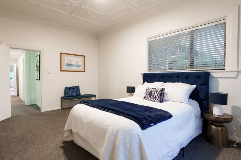 Photo of property in 380 Bay View Road, Saint Clair, Dunedin, 9012