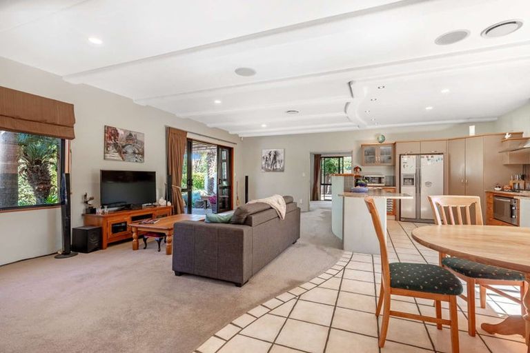 Photo of property in 8 Piha Close, Papamoa Beach, Papamoa, 3118