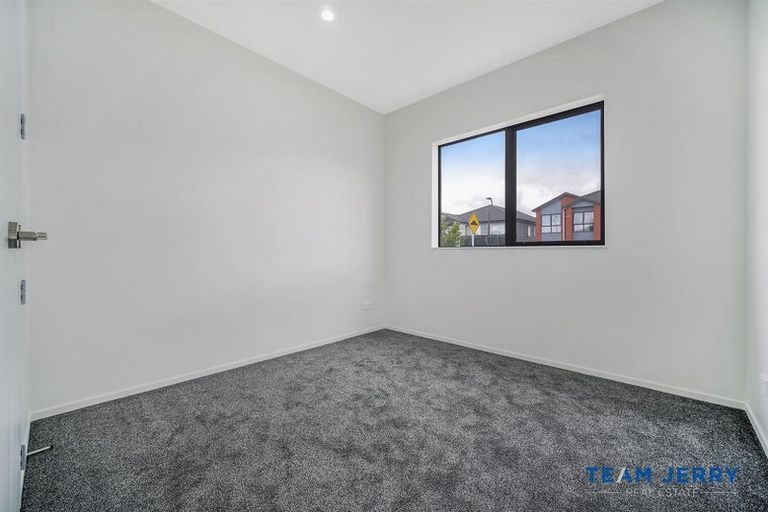 Photo of property in 30 Dungloe Avenue, Flat Bush, Auckland, 2019