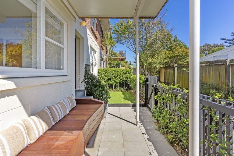 Photo of property in 1/5 Cambria Road, Devonport, Auckland, 0624