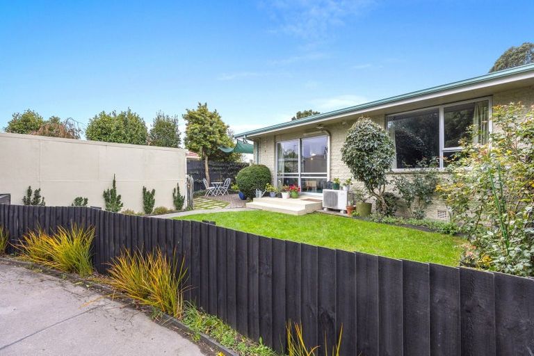 Photo of property in 1/44 Kathleen Crescent, Hornby, Christchurch, 8042