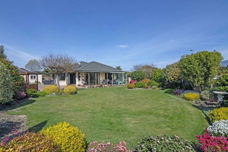 Photo of property in 15 Parkerfield Place, Motueka, 7120