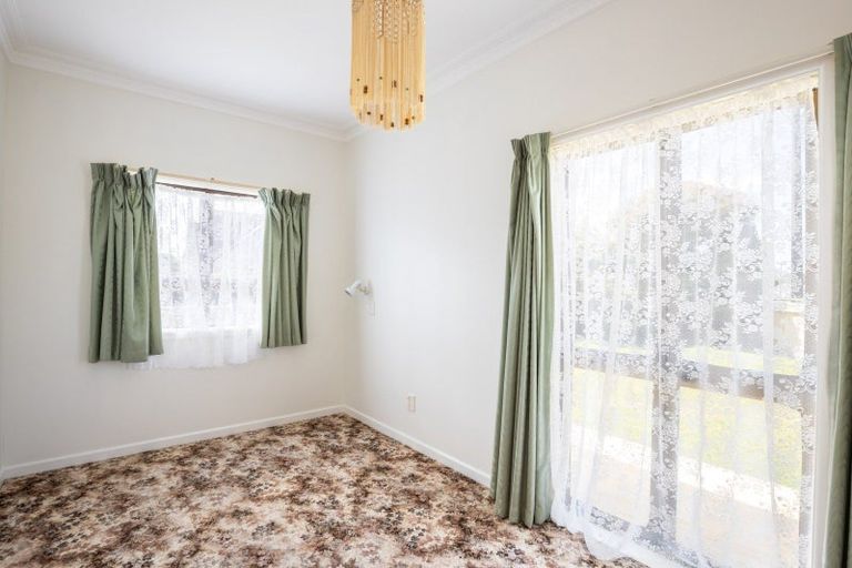 Photo of property in 65 Wallace Place, Westown, New Plymouth, 4310