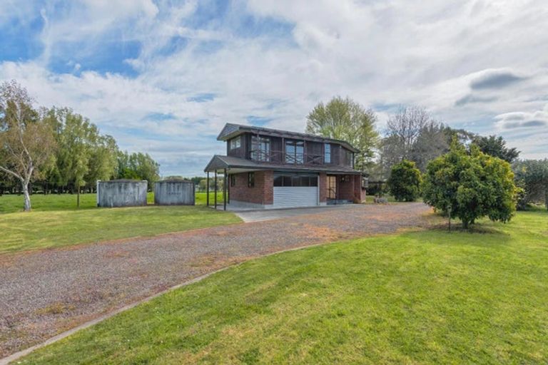 Photo of property in 83 Oroua Road, Kairanga, Palmerston North, 4475