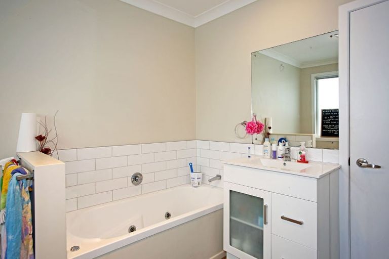 Photo of property in 14a Warriston Avenue, Waiuku, 2123