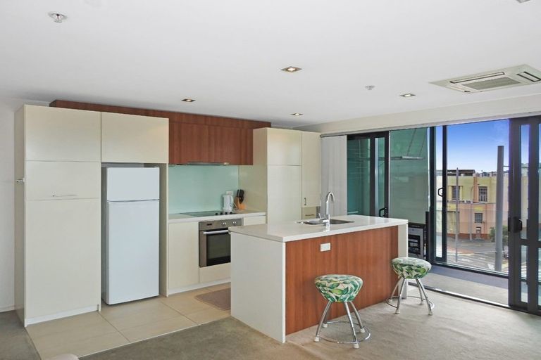 Photo of property in The Docks Apartments, 321/6 Dockside Lane, Auckland Central, Auckland, 1010