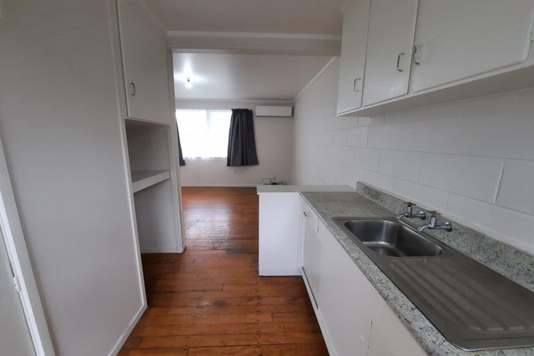 Photo of property in 13 Alcock Street, Mount Wellington, Auckland, 1060