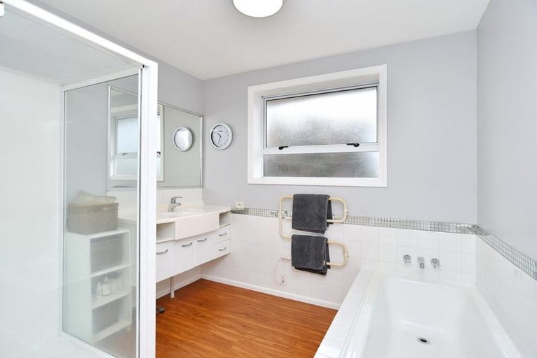 Photo of property in 177 Maidstone Road, Avonhead, Christchurch, 8042