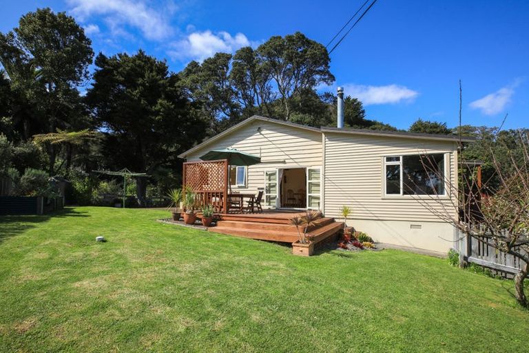 Photo of property in 16 Patui Avenue, Ngarimu Bay, Thames, 3575