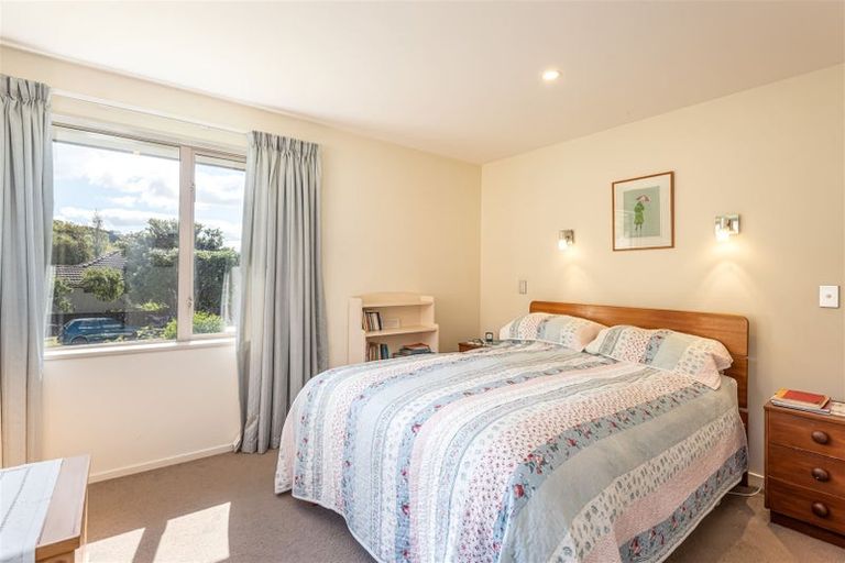 Photo of property in 107 Bay View Road, Moncks Bay, Christchurch, 8081