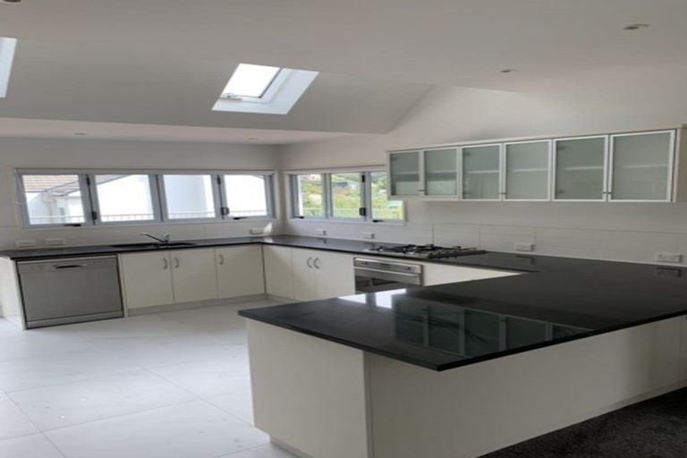 Photo of property in 19 Enticott Place, Huntsbury, Christchurch, 8022