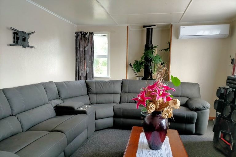 Photo of property in 1 Hartgill Crescent, Dannevirke, 4930