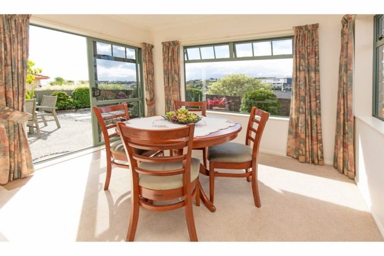Photo of property in 87a Elan Place, Stanmore Bay, Whangaparaoa, 0932