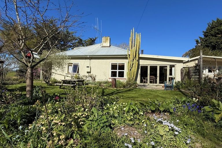 Photo of property in 669 Whitstone-five Forks Road, Five Forks, Oamaru, 9492