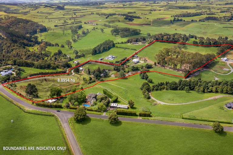 Photo of property in 333 Bald Hill Road, Waiuku, 2681