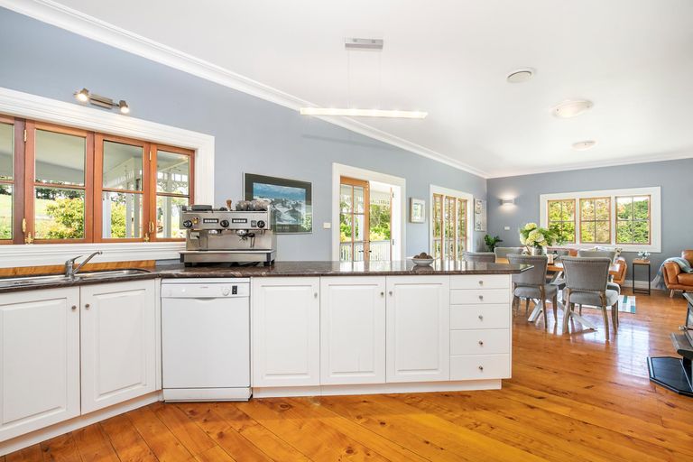 Photo of property in 333 Bald Hill Road, Waiuku, 2681