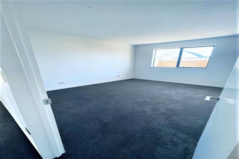 Photo of property in 27 Horoeka Street, Russley, Christchurch, 8042