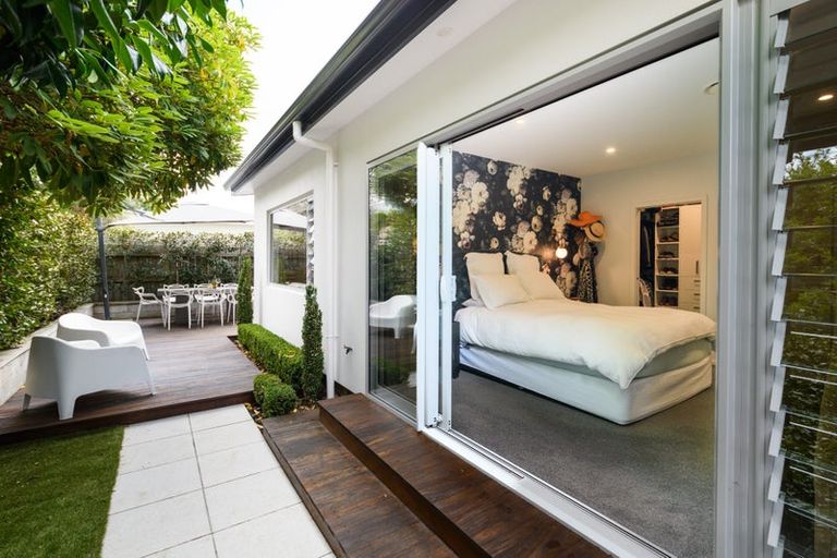 Photo of property in 32a Hardie Street, Hokowhitu, Palmerston North, 4410