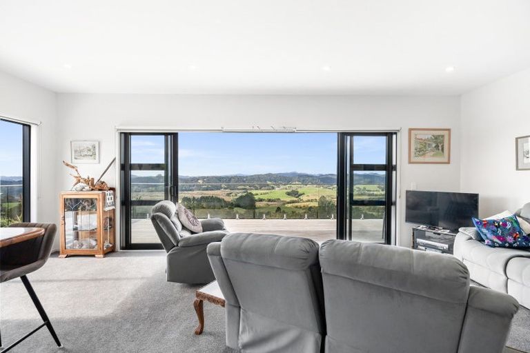 Photo of property in 275 Pakaru Road, Kawakawa, 0282