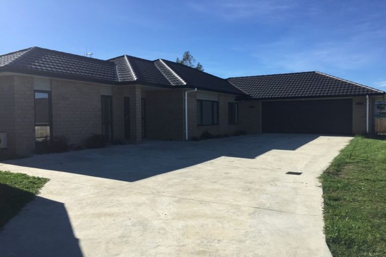 Photo of property in 12 Northbrook Glen, Flagstaff, Hamilton, 3210