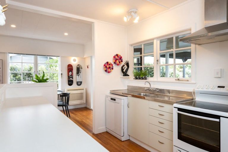 Photo of property in 8 East Road, Haumoana, 4102