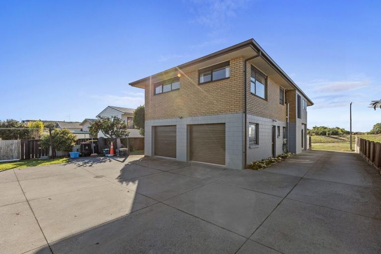 Photo of property in 816 Papamoa Beach Road, Papamoa Beach, Papamoa, 3118