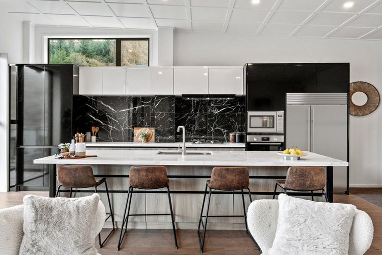 Photo of property in 23 Livingstone Lane, Frankton, 9300