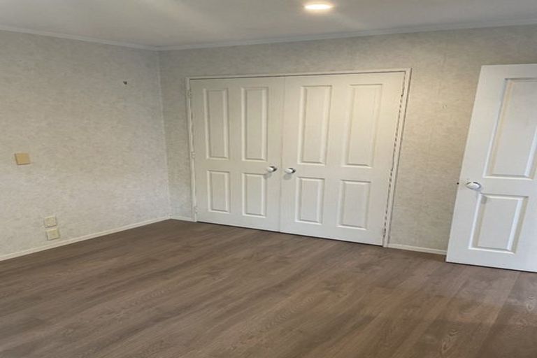 Photo of property in 22 Millstream Drive, Henderson, Auckland, 0610