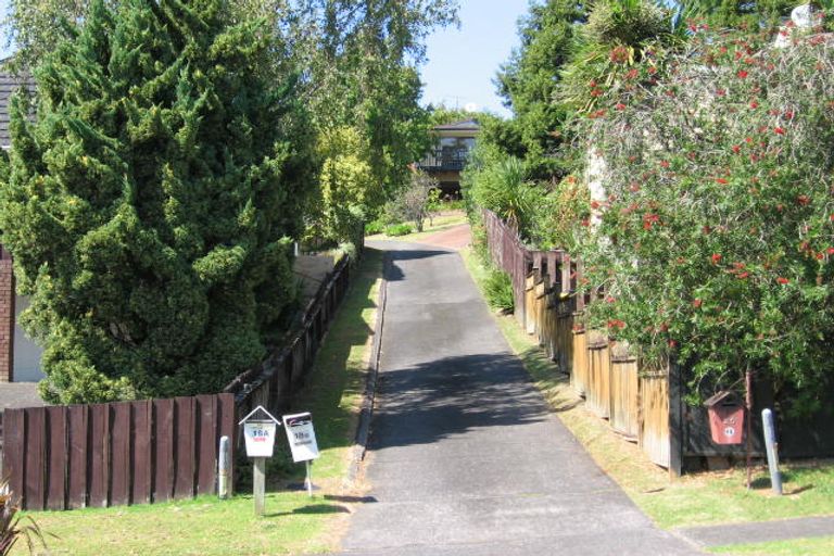 Photo of property in 1/18 Elmira Place, Browns Bay, Auckland, 0630