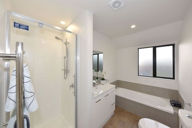 Photo of property in 2/24 Withells Road, Avonhead, Christchurch, 8042