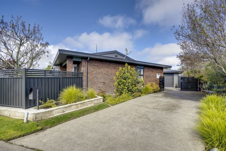 Photo of property in 14 Lamason Street, Greenmeadows, Napier, 4112