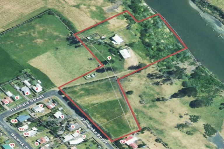 Photo of property in 1 Hadfield Street, Patea, 4520