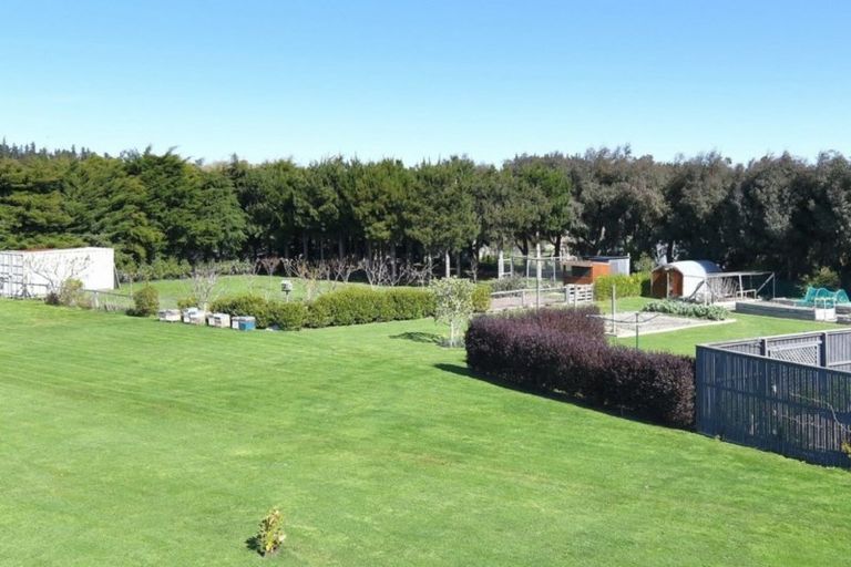 Photo of property in 8 Mclean Road, Leithfield, Amberley, 7481