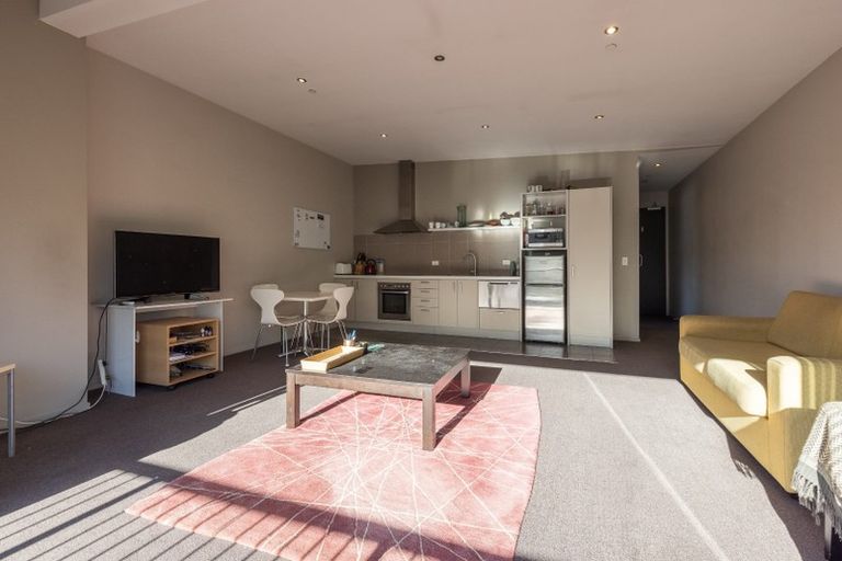 Photo of property in 12 Majoribanks Street, Mount Victoria, Wellington, 6011