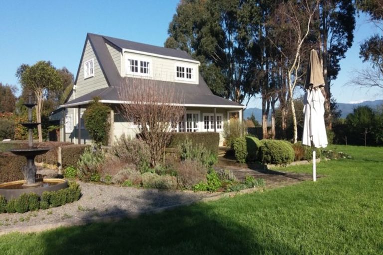 Photo of property in 77 Brooklyn Road, Carterton, 5713