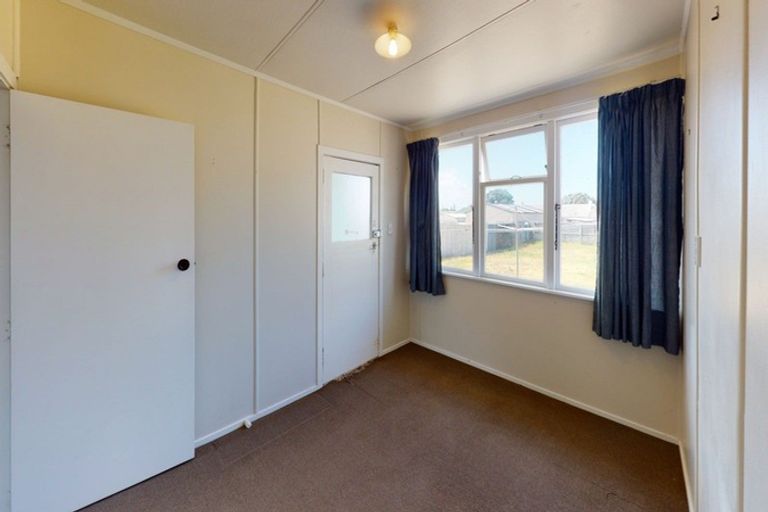Photo of property in 60-62 Titoki Street, Castlecliff, Whanganui, 4501
