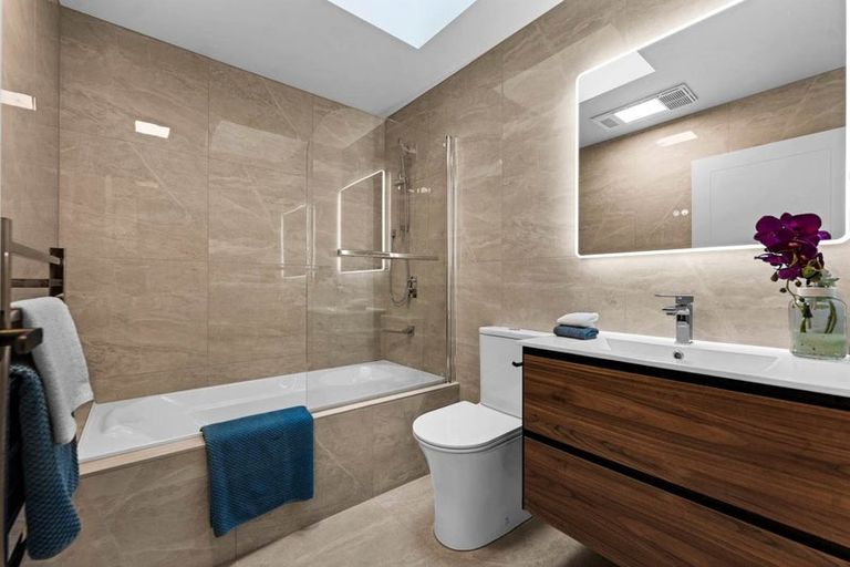 Photo of property in 11 Murray Grey Lane, Karaka, 2580