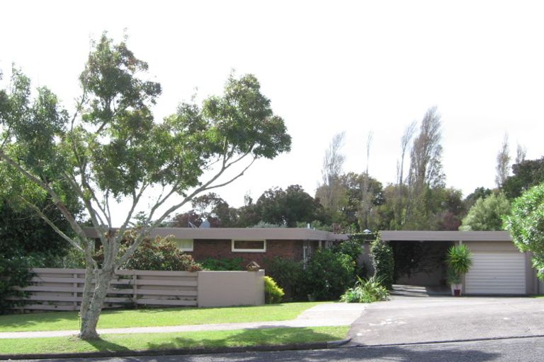 Photo of property in 47 Fordyce Avenue, Sunnyhills, Auckland, 2010