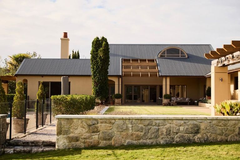 Photo of property in 42 Matangi Road, Tuki Tuki, Havelock North, 4294