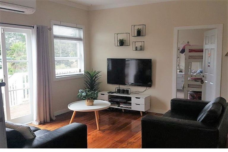 Photo of property in 36 Marshall Road, Kaiwaka, 0573