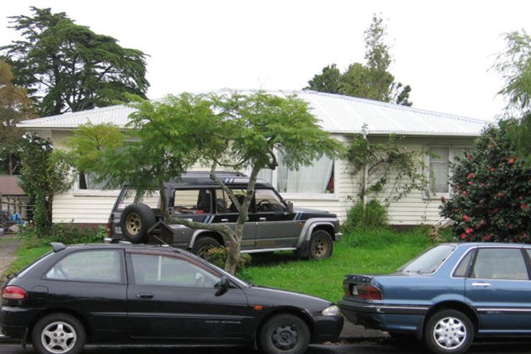 Photo of property in 24 Challinor Street, Pakuranga, Auckland, 2010