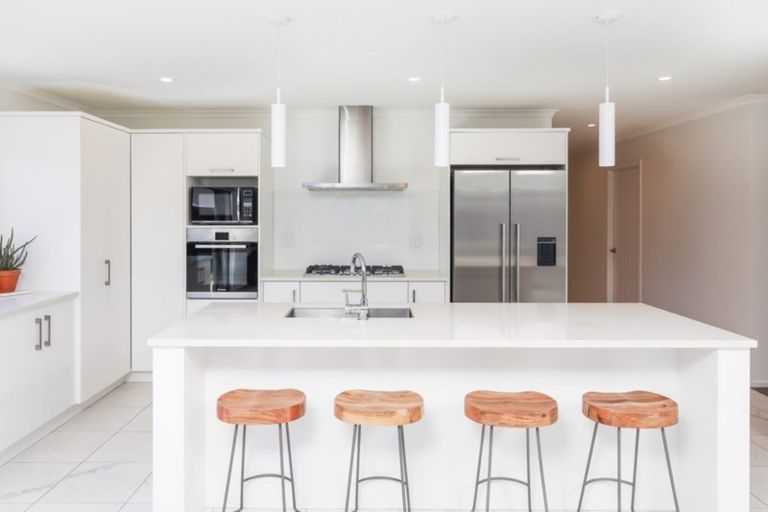 Photo of property in 33 Probert Crescent, Chartwell, Hamilton, 3210