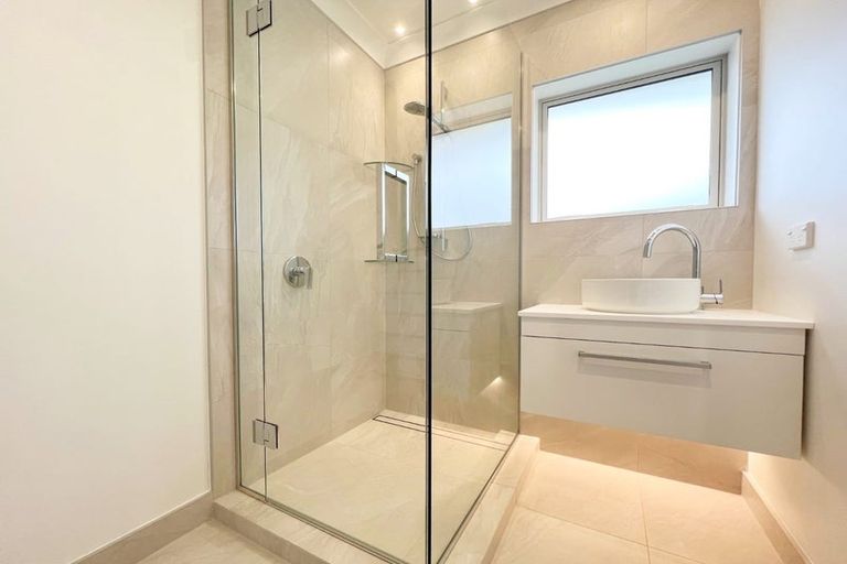 Photo of property in 27 Saint Andrews Terrace, St Andrews, Hamilton, 3200