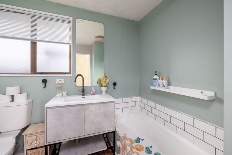 Photo of property in 2/48 Samuel Street, Hoon Hay, Christchurch, 8025