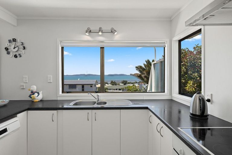 Photo of property in 10 Tara Place, Snells Beach, 0920