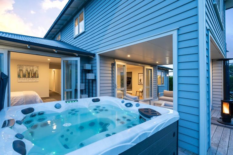 Photo of property in 1 Boyce Crescent, Cambridge, 3434