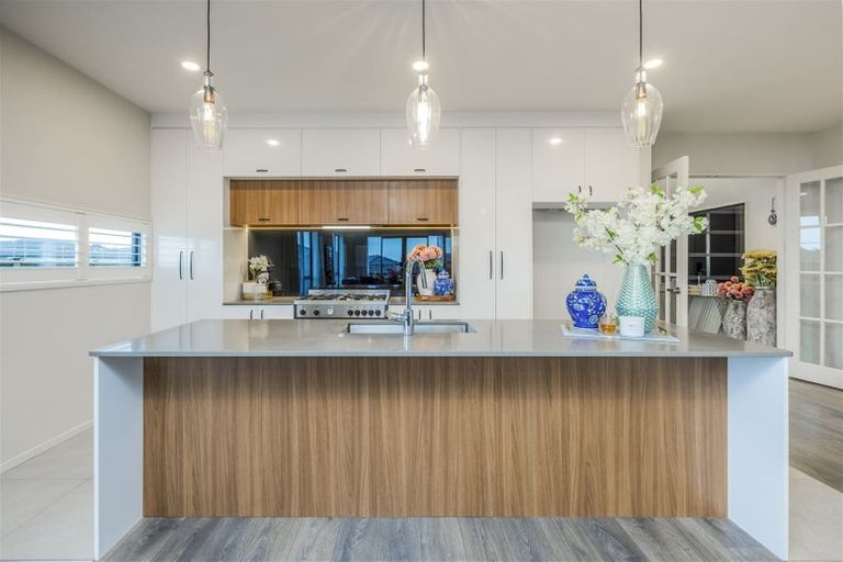 Photo of property in 319 Flat Bush School Road, Flat Bush, Auckland, 2019