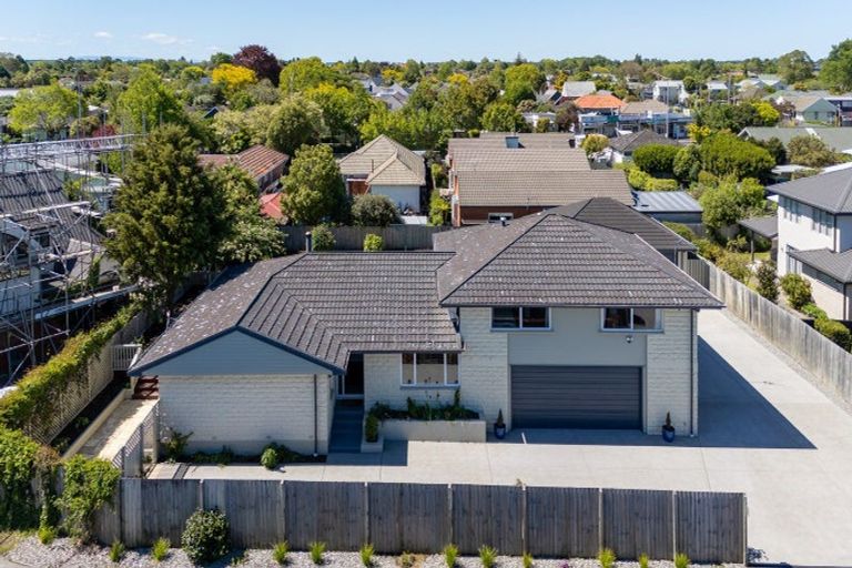 Photo of property in 100a Aorangi Road, Bryndwr, Christchurch, 8053