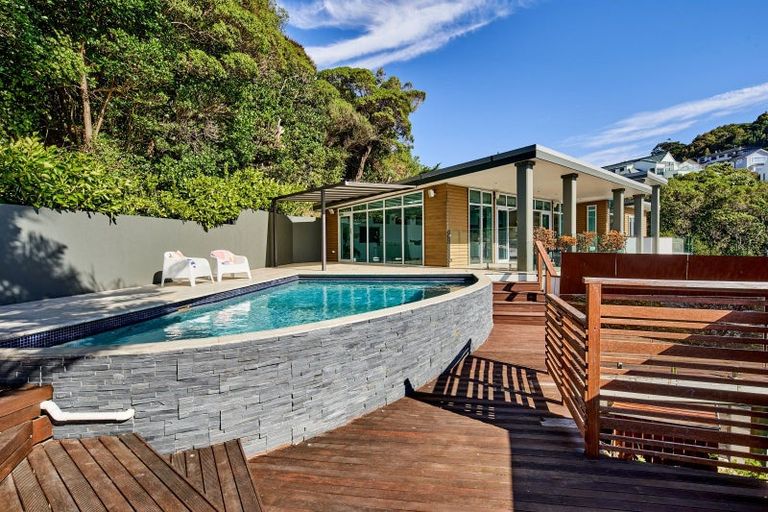 Photo of property in 300b Paremata Road, Whitby, Porirua, 5381